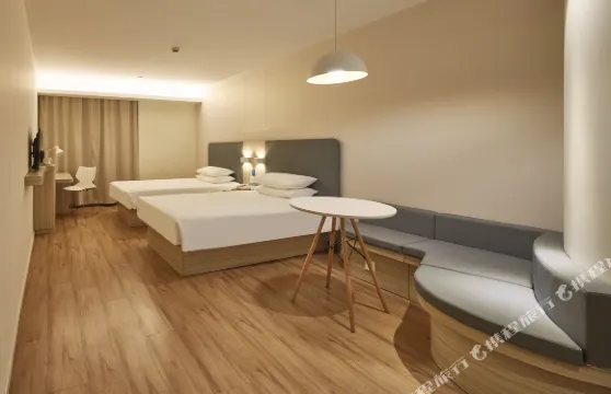 陽庭酒店（赤水貴福金街店）