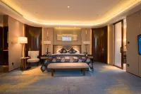 Phoenix Hotel Hotels in Wenshan