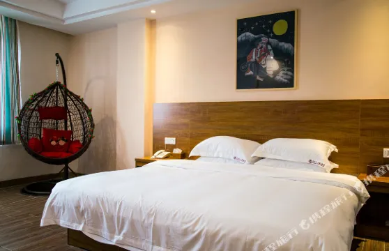 連南三月三主題酒店