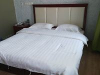 三河乐峰酒店 - 标准大床房