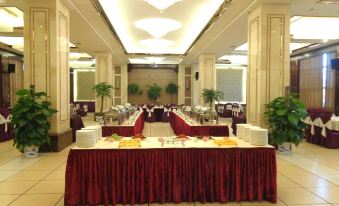 Yujiang Hotel