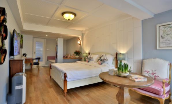 Longjing Xinqing Inn (West Lake Garden)