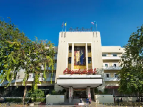 Royal Rattanakosin Hotel - Near Grand Palace & Khaosan Road Hotels near Wat Arun