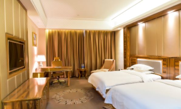 Vienna Hotel (Yongzhou Jianghua)