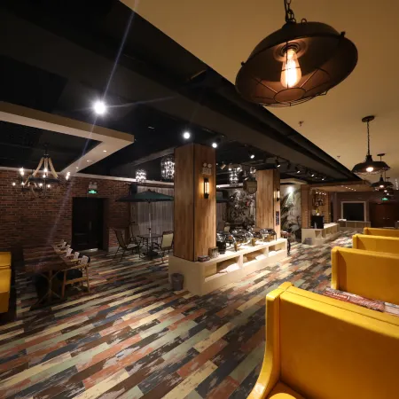 Yake Town Holiday Hotel