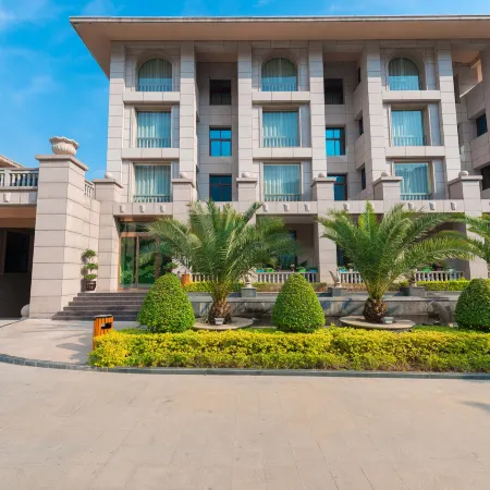 Huayi Banshan Hotel