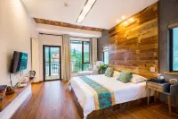 Stream Banks Private Hostel - مسبح خاص