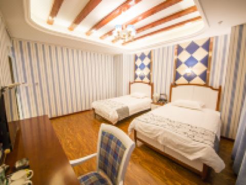 西昌南红湿地酒店 - 高级双床房