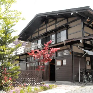 Sakura Guest House Hotels near Hida no Sato Folk Village Museum