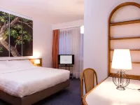 Hotel Sagitta Hotels near Parc Bertrand