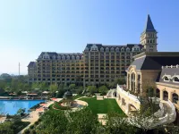 Hilton Qingdao Golden Beach Hotels near Golden Beach