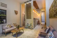 Summer Bliss Boutique - Inns