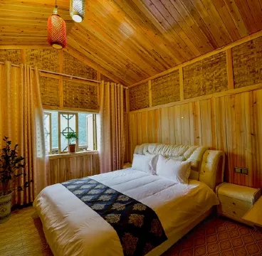Baoxing Xueshan Home No.46 Inn