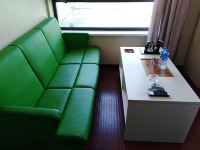 沈阳可乐精品酒店式公寓 - 清新时尚大床房