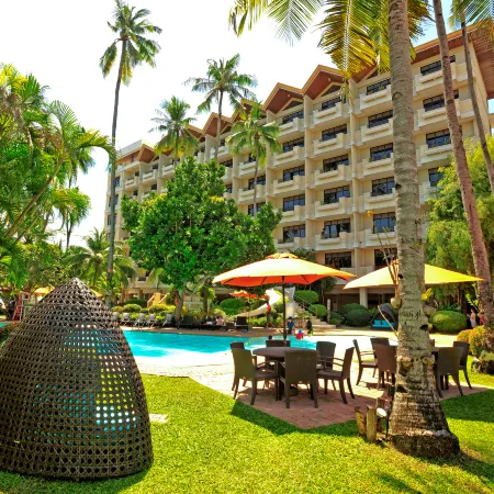 Costabella Tropical Beach Hotel