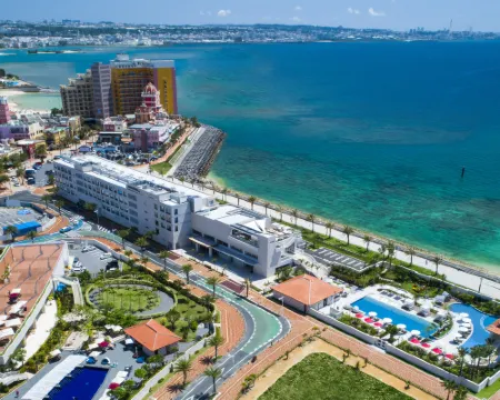 DoubleTree by Hilton Okinawa Chatan Resort فنادق في أوكيناوا