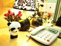 峨眉山秀湖半岛熊猫主题度假酒店 - 熊猫亲子家庭房