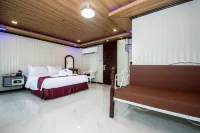 Diamond Water Edge Resort