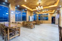 龍勝雲中閣客棧（九龍五虎觀景台店） - 旅館