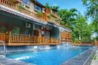 Yangshuo Moondance Hotel