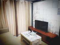 唯品公寓(武汉楚河汉街店) - 现代欧式大床套房