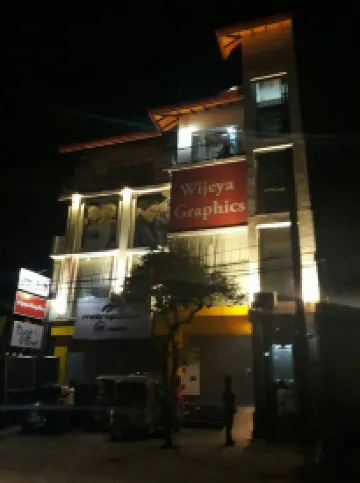 康提城市住宿飯店