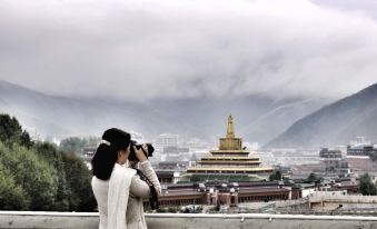 Tibetan Family