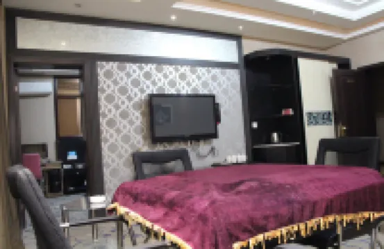 Luntai Tianbai Hotel