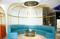 E Lian Theme Hotel