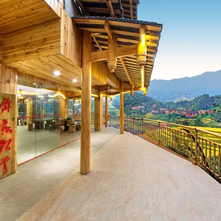 Wuyan Hongyun Hotel (Longsheng Longji Terrace Observation Deck)