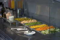 Batiqa Hotel Darmo - Surabaya - Desayuno