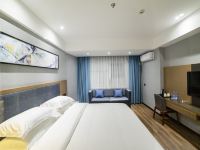靖西景江假日酒店 - 标准大床房