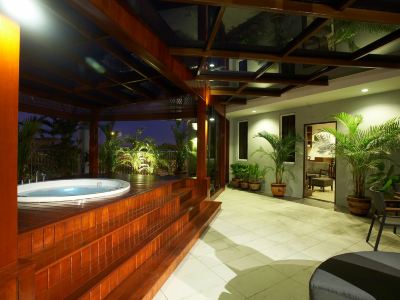 Country Hotel