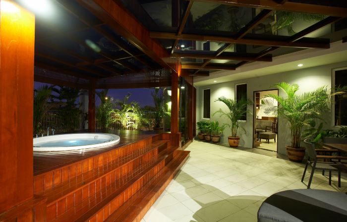 Country Hotel