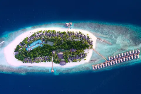 Dreamland Maldives Resort