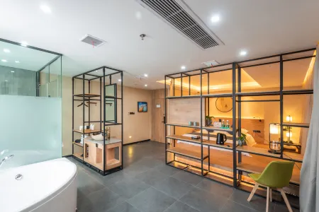 qingfengge hotel Отели в г. Иян