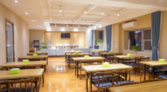 喜格輕奢酒店（滕州真愛商城火車站店）