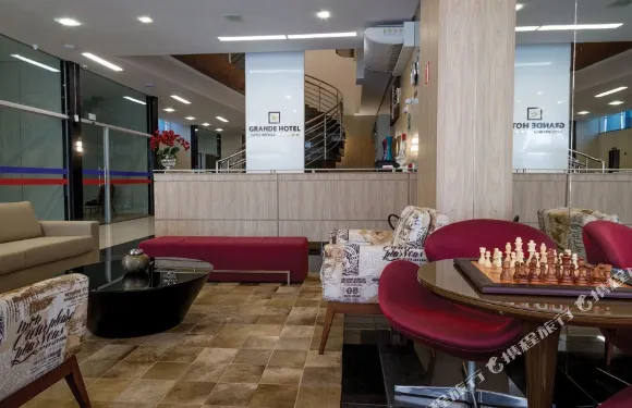 伊帕廷加格蘭德酒店