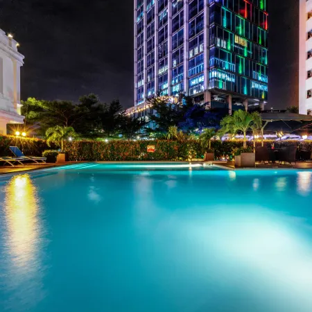 Becamex Hotel Thu Dau Mot Отели рядом с достопримечательностью «Комплекс туннелей Кучи»