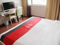 AA连锁酒店(上海青湖路店) - 标准大床房