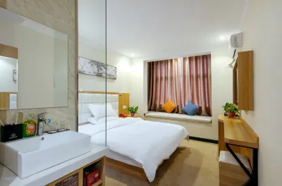 Wenas Collection Hotel (Zhengzhou Railway Station Erqi Square) Hotel in zona Zhengzhou Passenger Transport Segment