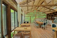 Zhuyan Xiyu Hostel