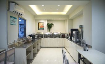 Jinjiang Star Fashion (Harbin China Baroque East Friendship Road Store)