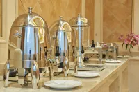 Vienna Hotel (Zhaoqing Sihui Center Yubo City) - breakfast
