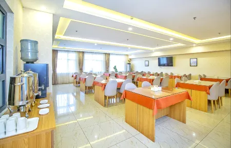 Junyue Hotel Отели рядом с достопримечательностью «Heilongjiang Traffic Vocational and Technical College»