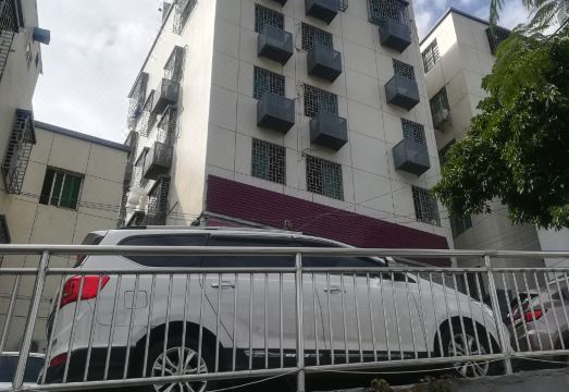 이지아 아파트먼트