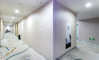 Rongsen Business Hotel (Suzhou Shiquan Street South Gate Subway Station)