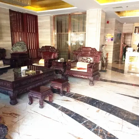 Yongren Pengyun International Hot Spring Hotel