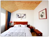 Jinyun: Water Flows and Clouds Linger · Mist-Shrouded Mountain Retreat | Time Flow · Travel Inn - Inns