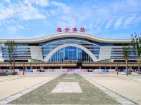 슈퍼 8 선정된 호텔 (고속철도역 중앙 쇼핑몰 보행자 거리) 롄윈강 호텔